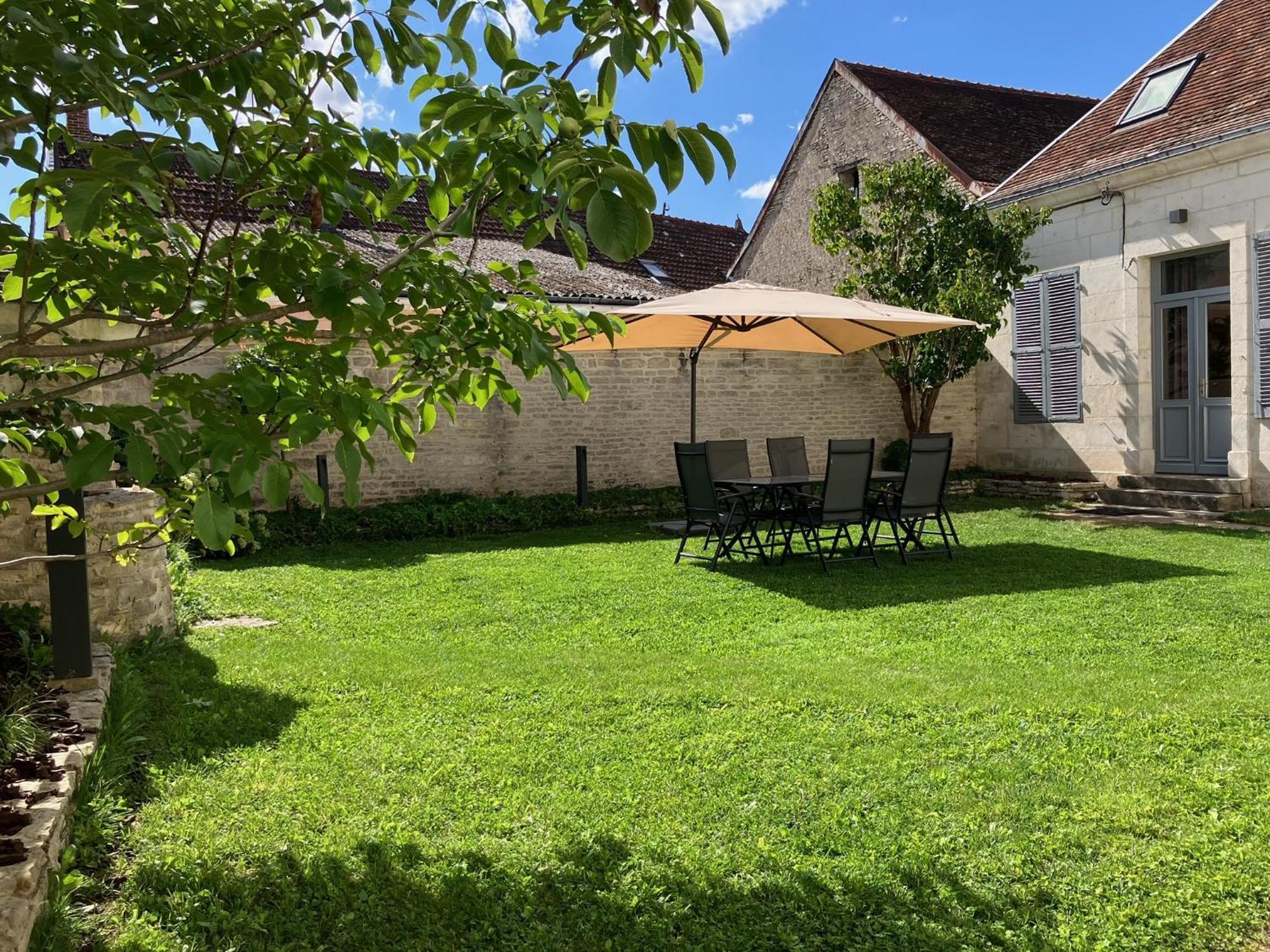 La Villa Lombardi En Champagne, Avec Piscine Privee Et Jacuzzi Les Riceys Dış mekan fotoğraf