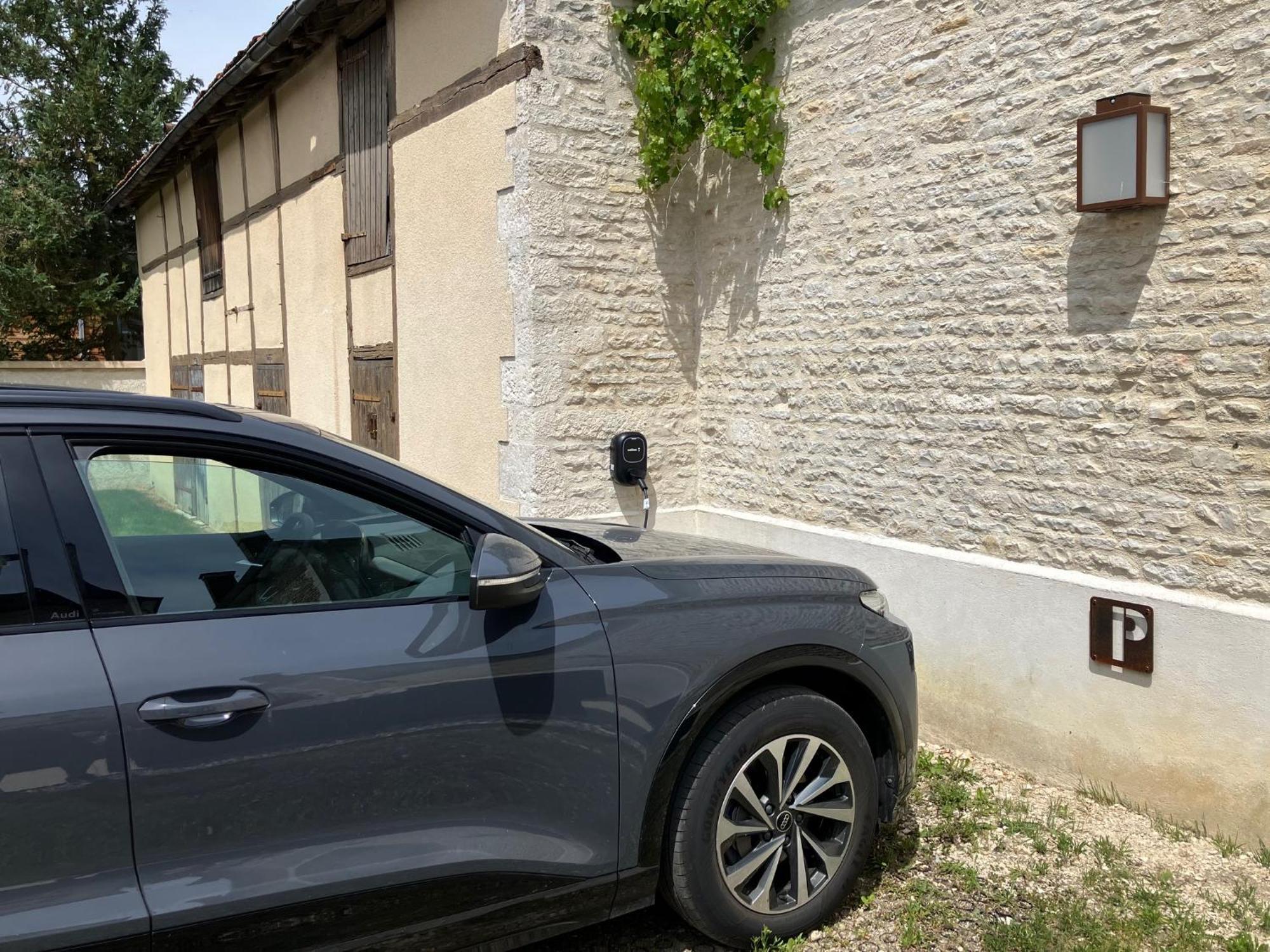 La Villa Lombardi En Champagne, Avec Piscine Privee Et Jacuzzi Les Riceys Dış mekan fotoğraf